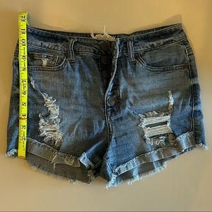 Cute Altar’d State Jean Shorts💙LIKE NEW💙